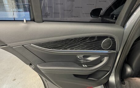 Mercedes-Benz E-Класс, 2016 год, 2 950 000 рублей, 20 фотография