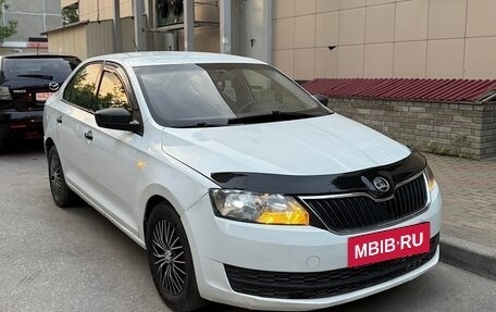 Skoda Rapid I, 2015 год, 700 000 рублей, 2 фотография