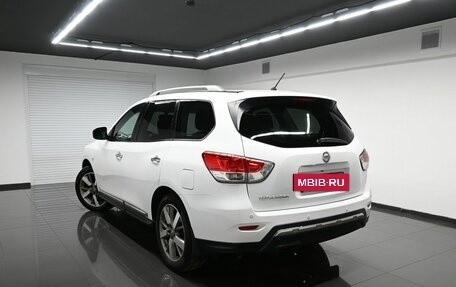 Nissan Pathfinder, 2015 год, 2 195 000 рублей, 6 фотография