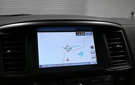 Nissan Pathfinder, 2015 год, 2 195 000 рублей, 18 фотография