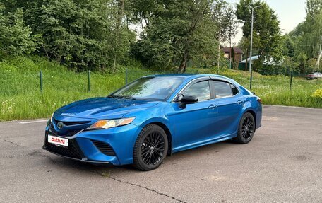 Toyota Camry, 2017 год, 1 800 000 рублей, 3 фотография