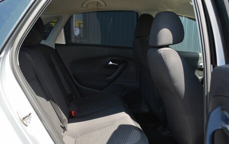 Volkswagen Polo VI (EU Market), 2011 год, 569 888 рублей, 18 фотография