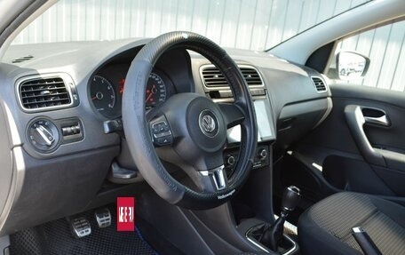 Volkswagen Polo VI (EU Market), 2011 год, 569 888 рублей, 13 фотография