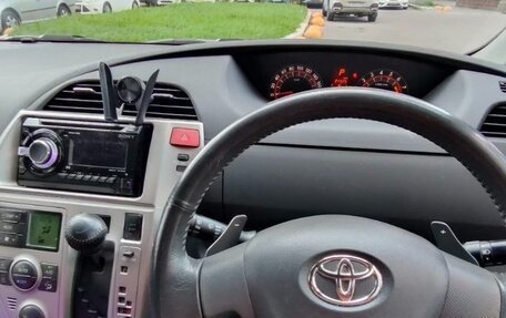 Toyota Ractis I, 2010 год, 750 000 рублей, 8 фотография