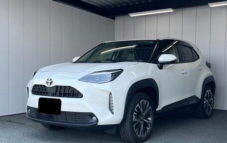 Toyota Yaris Cross, 2022 год, 1 345 000 рублей, 1 фотография