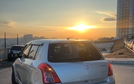 Suzuki Swift III, 2009 год, 390 000 рублей, 1 фотография