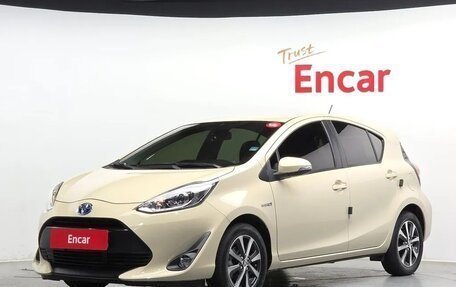 Toyota Prius c I, 2018 год, 1 475 000 рублей, 1 фотография