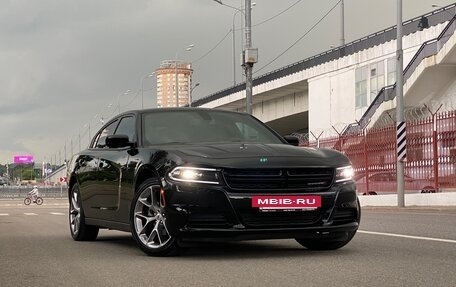 Dodge Charger, 2022 год, 5 990 000 рублей, 15 фотография