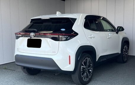 Toyota Yaris Cross, 2022 год, 1 345 000 рублей, 4 фотография