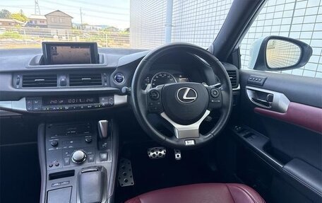 Lexus CT I рестайлинг, 2016 год, 1 020 000 рублей, 14 фотография