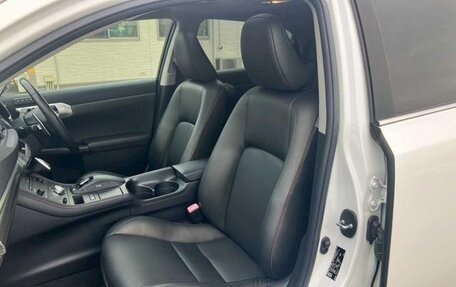 Lexus CT I рестайлинг, 2013 год, 921 000 рублей, 35 фотография