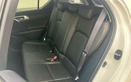 Lexus CT I рестайлинг, 2013 год, 921 000 рублей, 36 фотография