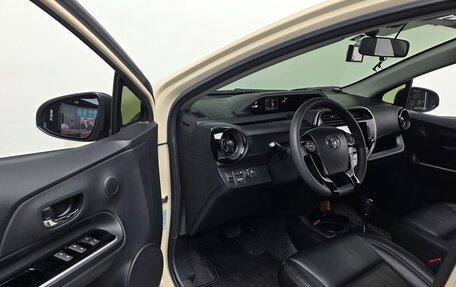 Toyota Prius c I, 2018 год, 1 475 000 рублей, 6 фотография