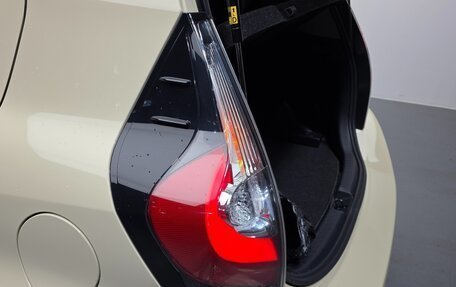 Toyota Prius c I, 2018 год, 1 475 000 рублей, 21 фотография