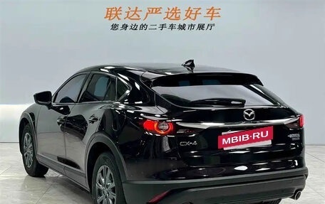 Mazda CX-4, 2023 год, 1 997 654 рублей, 5 фотография