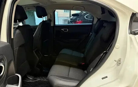 Honda Vezel, 2023 год, 1 721 580 рублей, 18 фотография