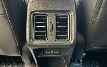 Honda Vezel, 2023 год, 1 721 580 рублей, 19 фотография