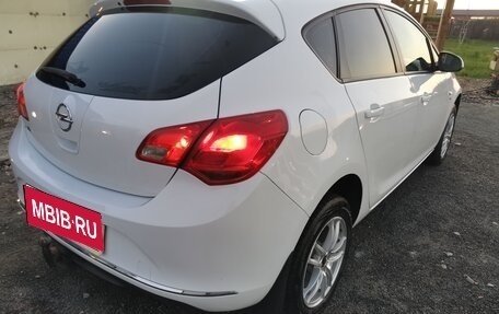 Opel Astra J, 2013 год, 625 000 рублей, 4 фотография