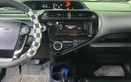Toyota Prius c I, 2020 год, 1 679 000 рублей, 11 фотография