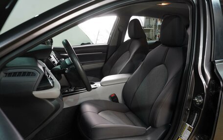 Toyota Camry, 2020 год, 2 599 000 рублей, 10 фотография