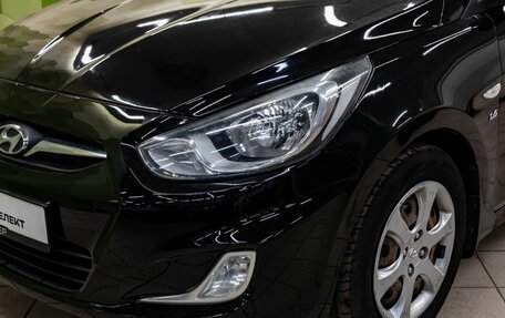 Hyundai Solaris II рестайлинг, 2013 год, 800 000 рублей, 10 фотография