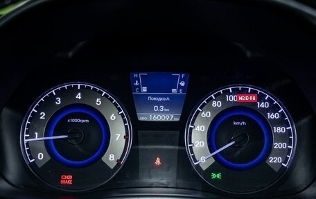 Hyundai Solaris II рестайлинг, 2013 год, 800 000 рублей, 17 фотография