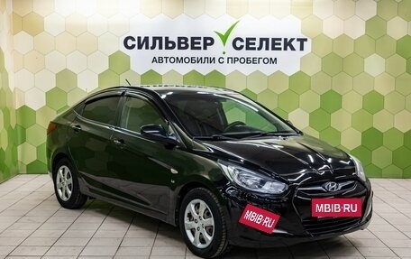 Hyundai Solaris II рестайлинг, 2013 год, 800 000 рублей, 5 фотография