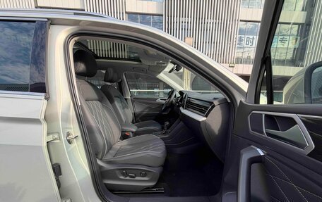 Volkswagen Tiguan II, 2022 год, 2 492 000 рублей, 9 фотография