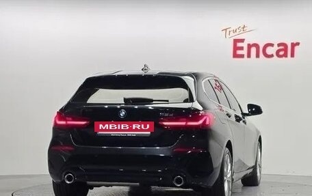 BMW 1 серия, 2021 год, 2 257 000 рублей, 3 фотография