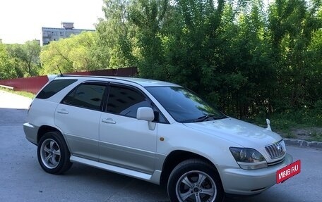 Toyota Harrier, 1998 год, 890 000 рублей, 7 фотография