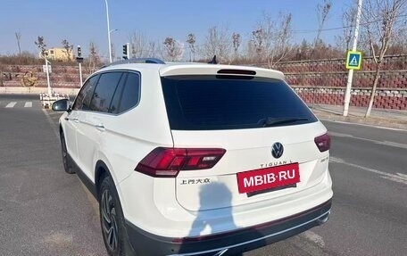 Volkswagen Tiguan II, 2022 год, 2 431 000 рублей, 5 фотография