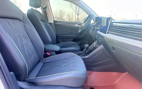Volkswagen Tiguan II, 2022 год, 2 431 000 рублей, 8 фотография