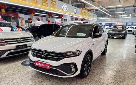 Volkswagen T-Roc I, 2022 год, 1 400 000 рублей, 1 фотография