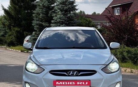 Hyundai Solaris II рестайлинг, 2013 год, 520 000 рублей, 14 фотография