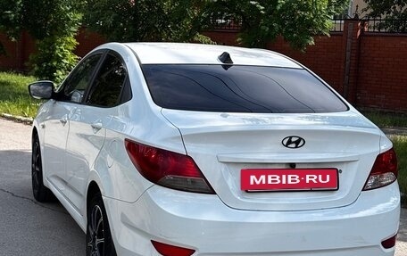 Hyundai Solaris II рестайлинг, 2013 год, 520 000 рублей, 7 фотография