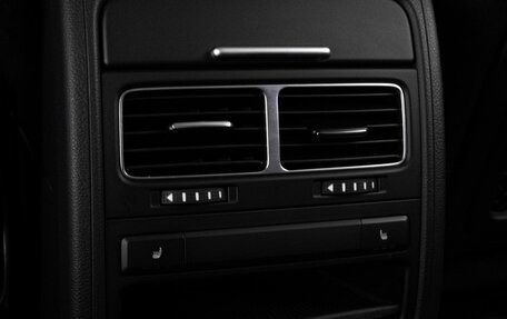 Volkswagen Touareg III, 2015 год, 2 999 000 рублей, 23 фотография
