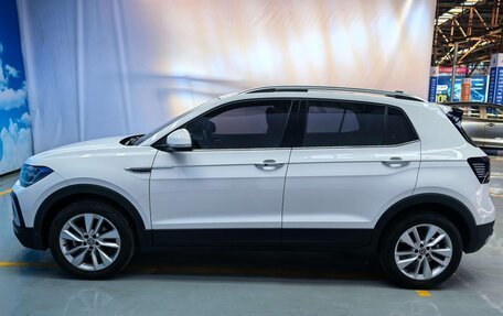 Volkswagen T-Cross I, 2022 год, 1 574 000 рублей, 7 фотография