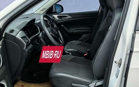 Volkswagen T-Cross I, 2022 год, 1 574 000 рублей, 9 фотография