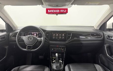 Volkswagen T-Roc I, 2022 год, 1 500 000 рублей, 10 фотография