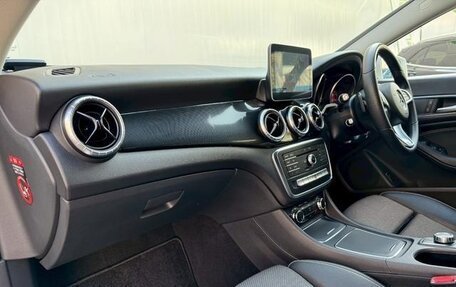 Mercedes-Benz CLA, 2017 год, 1 365 000 рублей, 13 фотография