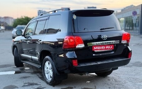 Toyota Land Cruiser 200, 2012 год, 3 600 000 рублей, 6 фотография