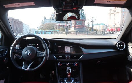 Alfa Romeo Giulia II, 2023 год, 4 600 000 рублей, 7 фотография
