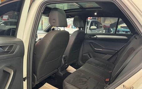 Volkswagen T-Roc I, 2022 год, 1 400 000 рублей, 6 фотография