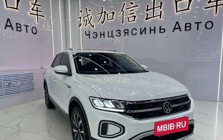 Volkswagen T-Roc I, 2022 год, 1 410 000 рублей, 3 фотография