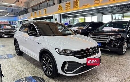 Volkswagen T-Roc I, 2022 год, 1 400 000 рублей, 3 фотография