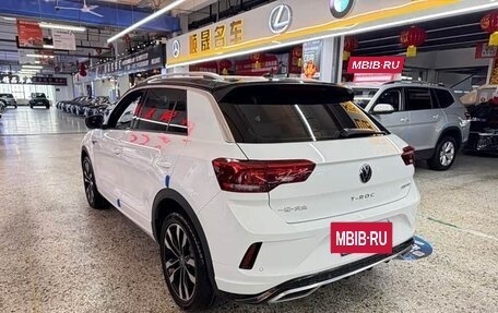 Volkswagen T-Roc I, 2022 год, 1 400 000 рублей, 11 фотография