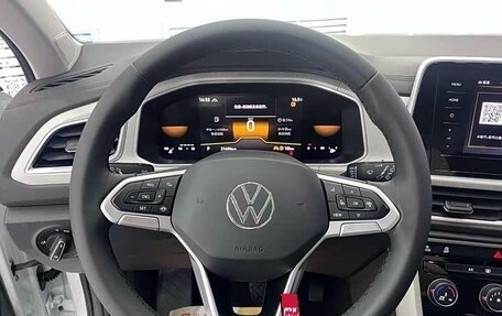 Volkswagen T-Roc I, 2022 год, 1 410 000 рублей, 11 фотография
