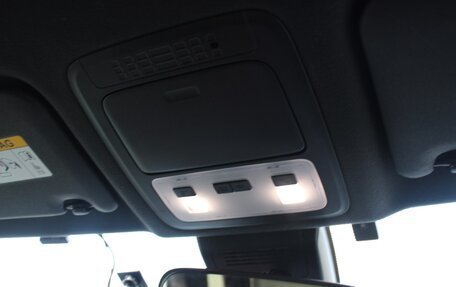 Toyota Noah III, 2021 год, 1 998 000 рублей, 38 фотография