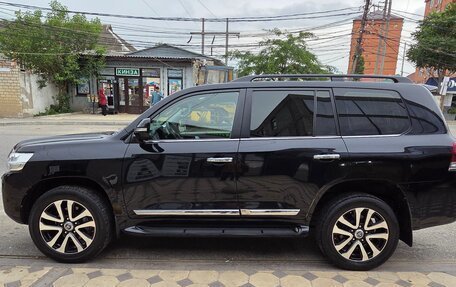 Toyota Land Cruiser 200, 2018 год, 7 500 000 рублей, 3 фотография