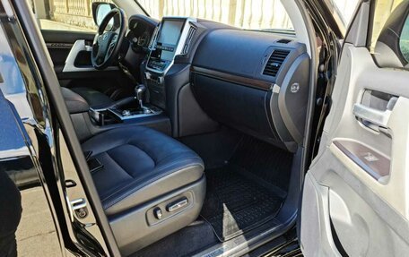 Toyota Land Cruiser 200, 2018 год, 7 500 000 рублей, 13 фотография
